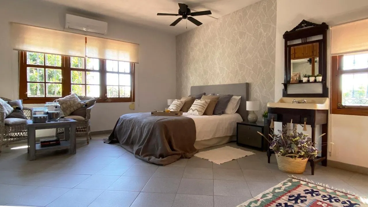 Puerto Marina Villa Benalmádena 0*,  Hiszpania