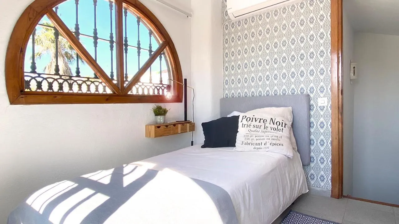 Puerto Marina Villa ベナルマデナ